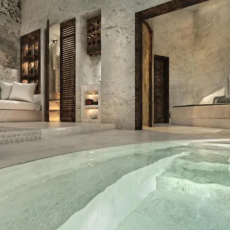 White Cave Suites * קרטראדוס